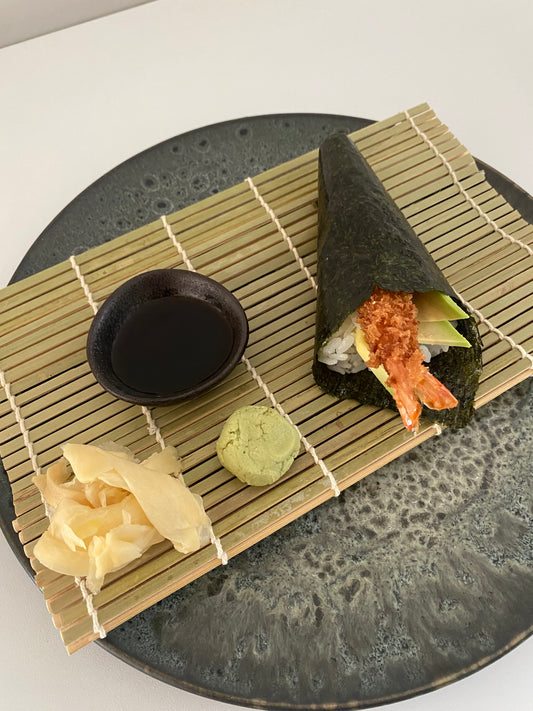 Crispy ebi fry handroll