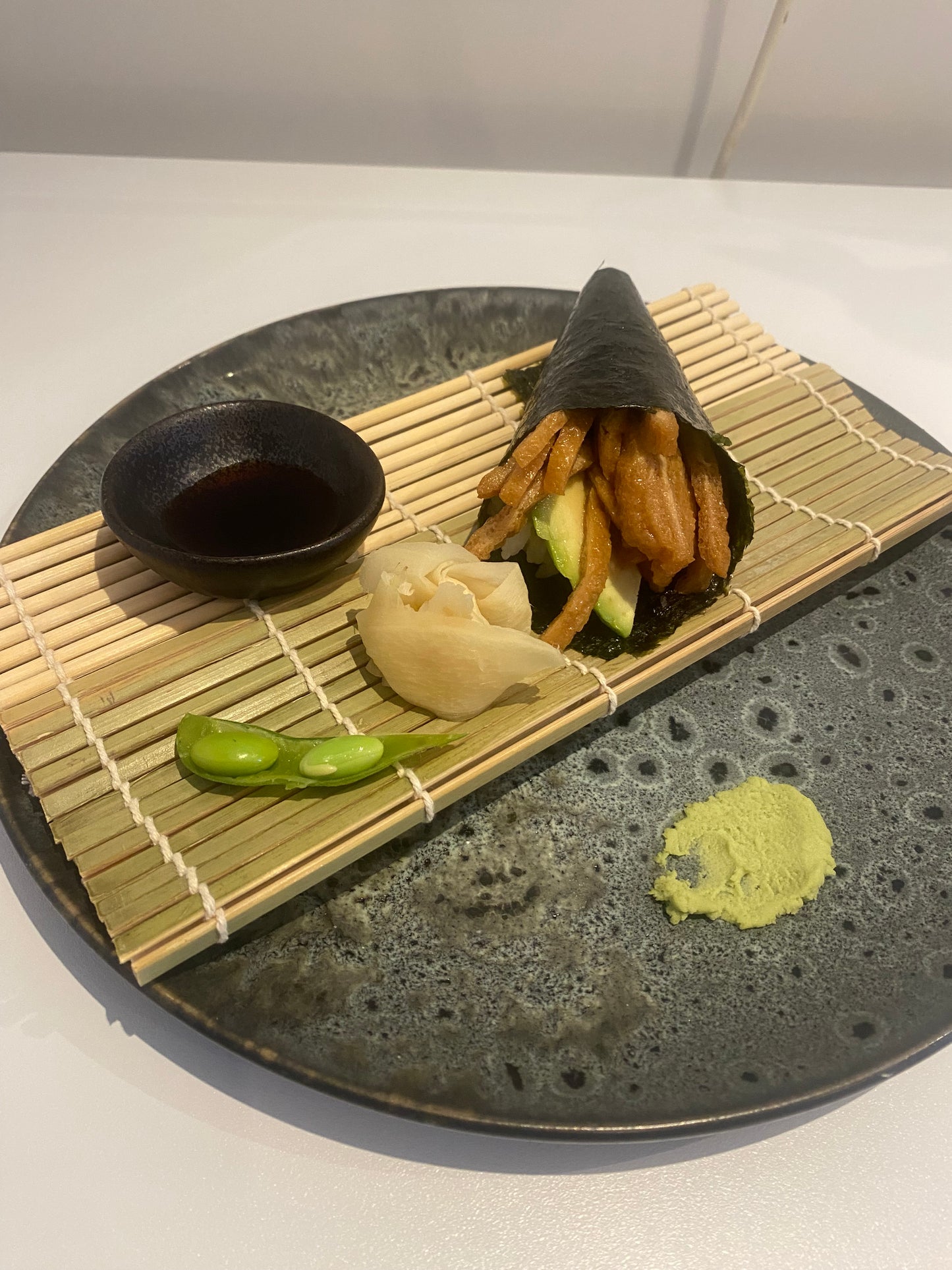 Inari handroll