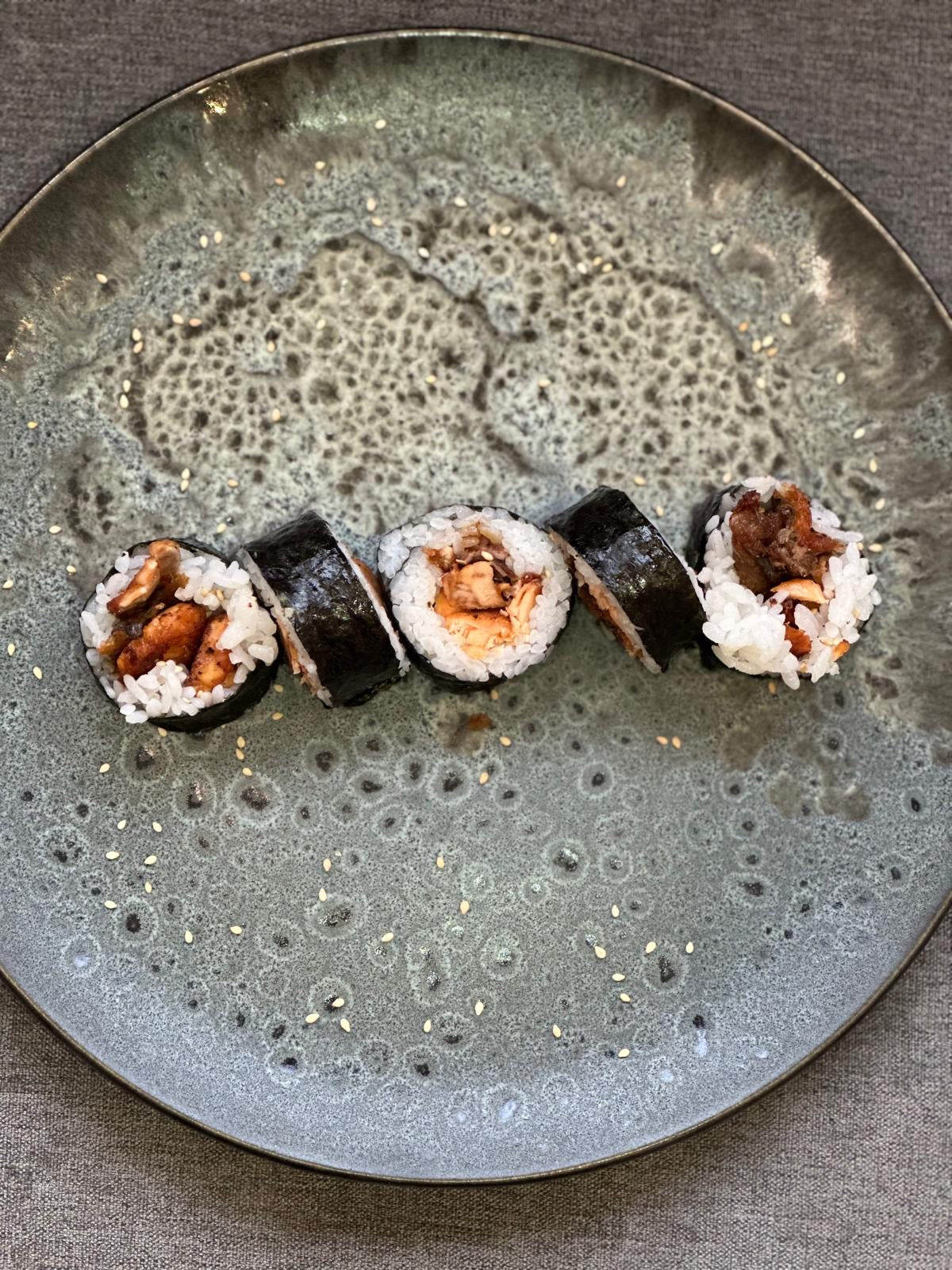 Crispy salmon skin roll (5pieces)