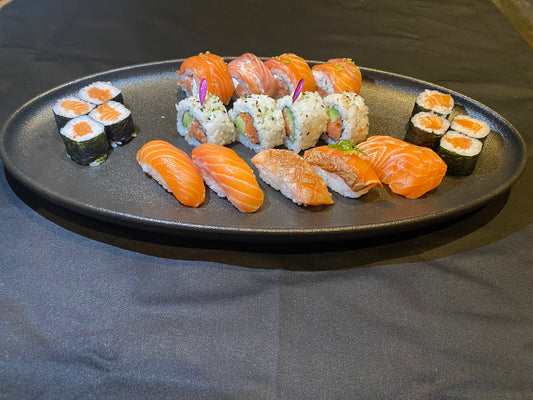 Salmon Amour Box(23P)